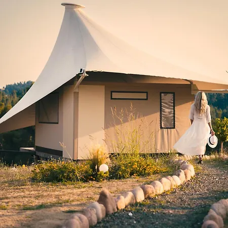 Ihousevillage Polychrono