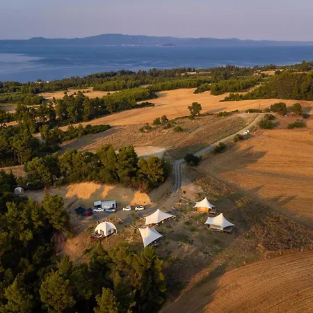 Ihousevillage Polychrono