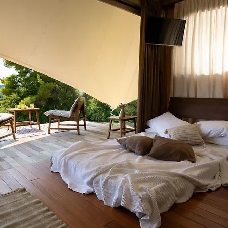 Ihousevillage Luxury tent Polychrono