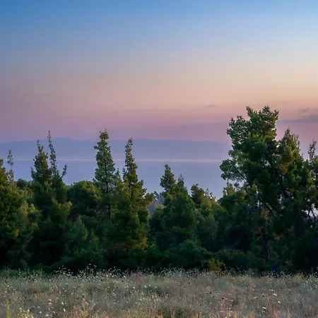 Mili Glamping Polychrono