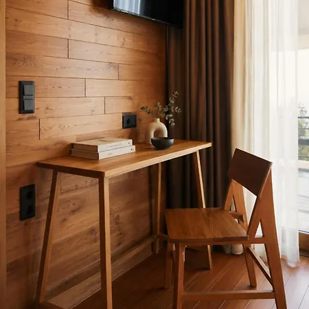 Mili Glamping Polychrono